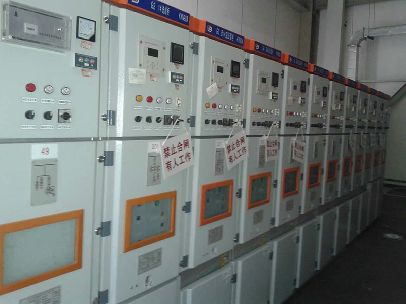 開閉站、美式箱變、低壓動(dòng)力配電箱、低壓開關(guān)柜、低壓母線橋、鎧裝移開式金屬封閉開關(guān)設(shè)備（KYN92A-12）、三相有載調(diào)壓變壓器、組合電器、高壓電容補(bǔ)償柜、后臺(tái)系統(tǒng)和直流屏